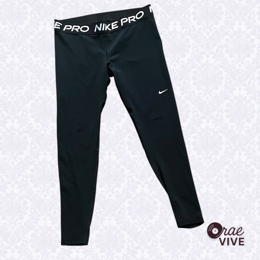 Nike Pro Women's Mid-Rise Mesh-Paneled Leggings [W/XL]